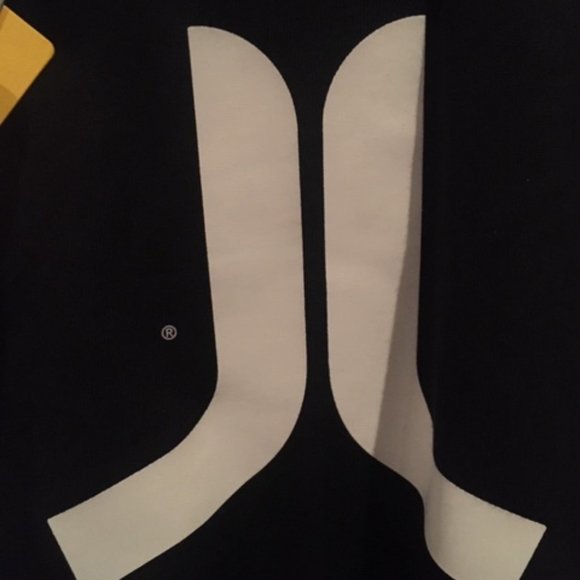 BRAND NEW Black WESC ICON Crewneck Sweatshirt - Picture 4 of 4